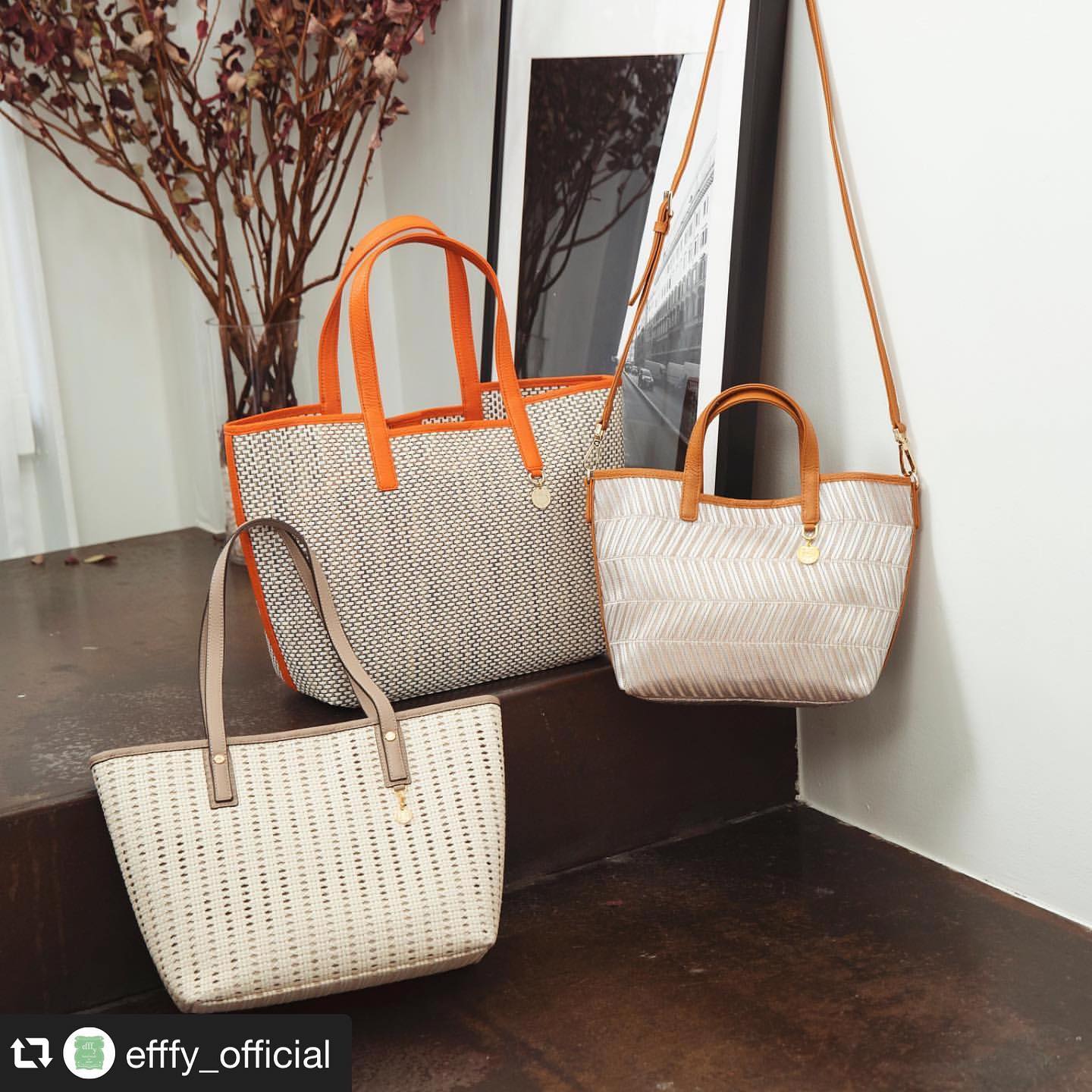 #repost @efffy_official via @PhotoAroundApp .【efffy】2020SS NEW COLLECTION ..〈TOTE BAG IV〉HS2-13 ¥13,800＋TAX ..〈TOTE BAG GR〉HS2-11 ¥11,500＋TAX ..〈2WAY TOTE BAG CAM〉HS2-12 ¥10,500＋TAX素材:PVC×イタリア製シュリンク牛革インテリア用品に使用される頑丈なPVCファブリック。トリミングで使用したITALY製牛革がデザインポイント。#エフィー #efffy #革小物 #革トート #ItalianMaterial #ITALY製シュリンク牛革 #春夏新作バッグ#春夏コーデ#春夏大人バッグ#春夏トートeバッグ #コンビカラーバッグ#バイカラーリュック#オトナのリュック#フリンジバッグ#ショルダーバッグ#ハンドバッグ