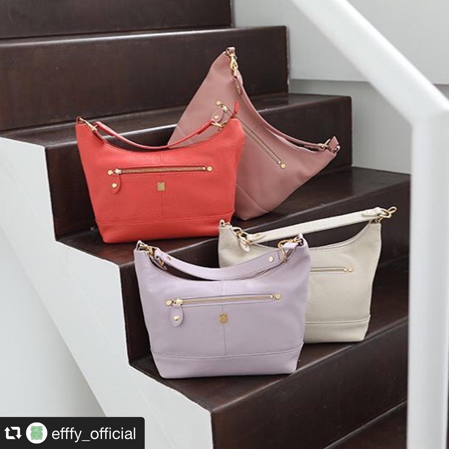 #repost @efffy_official via @PhotoAroundApp .【efffy】STANDARD COLLECTION 〈2way SEMI SHOULDER BAG〉MF1-12 ¥18,000＋TAX素材:イタリア製シュリンク牛革発色が良く柔らかいイタリア製のシュリンク牛革を使用2way仕様に加え、カラーバリエーション豊富でコーデに合わせて選びやすい◎#エフィー #efffy #革小物 #革トート #ItalianMaterial #ITALY製シュリンク牛革 #春夏新作バッグ#春夏コーデ#春夏大人バッグ#春夏トートeバッグ #コンビカラーバッグ#バイカラーリュック#オトナのリュック#フリンジバッグ#ショルダーバッグ#ハンドバッグ