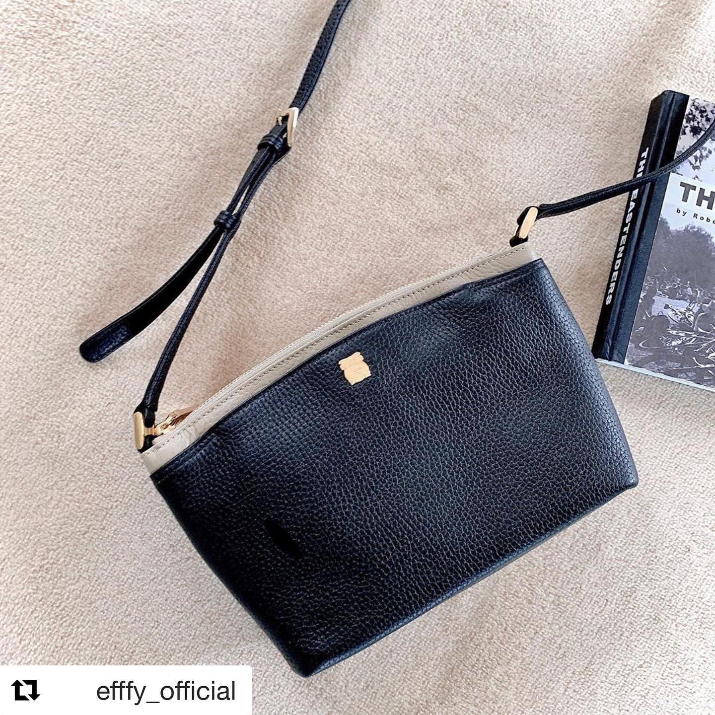 #Repost @efffy_official with @get_repost・・・.【efffy】STANDARD COLLECTION 発色が良く柔らかい、イタリア製シュリンク牛革を使用。口元のカラーコンビをアクセントにバイカラーで表現。〈SHOULDER BAG〉STYLE No. / TS2-03PRICE / ¥15,000＋TAXCOLOR /  BLACK MATERIAL / イタリア製シュリンク牛革×日本製牛革#エフィー #efffy #革小物 #革トート #ItalianMaterial #ITALY製シュリンク牛革 #春夏新作バッグ#春夏コーデ#春夏大人バッグ#春夏トートeバッグ #コンビカラーバッグ#バイカラーリュック#オトナのリュック#フリンジバッグ#ショルダーバッグ#ハンドバッグ　#コインケース #カードケース #コンパクト財布