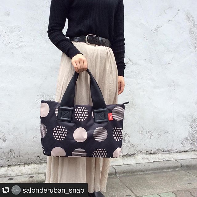 #repost @salonderuban_snap via @PhotoAroundApp 昨日postした10ポケットトートのお問い合わせが多かったので他の柄もご紹介いたしますRBB-616¥4900＋TAX#salonderuban #sacsbar#10ポケット #カジュアルコーディネート #トリエ京王調布