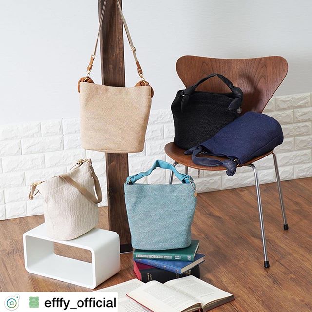 .【efffy】2020SS NEW COLLECTION ..〈2WAY SHOULDER BAG〉MF1-30 ¥12,000＋TAXパルプから数工程を経て生み出されたエコ素材イタリアならではのカラーリングと軽さ、ソフト感が特徴です(弱撥水加工済)結んだITALY製牛革のハンドルがデザインポイント#エフィー #efffy #革小物 #革トート #ItalianMaterial #ITALY製シュリンク牛革 #春夏新作バッグ#春夏コーデ#春夏大人バッグ#春夏トートeバッグ #コンビカラーバッグ#バイカラーリュック#オトナのリュック#フリンジバッグ#ショルダーバッグ#ハンドバッグ#野崎萌香 #moeka_nozaki#nozaki_moeka