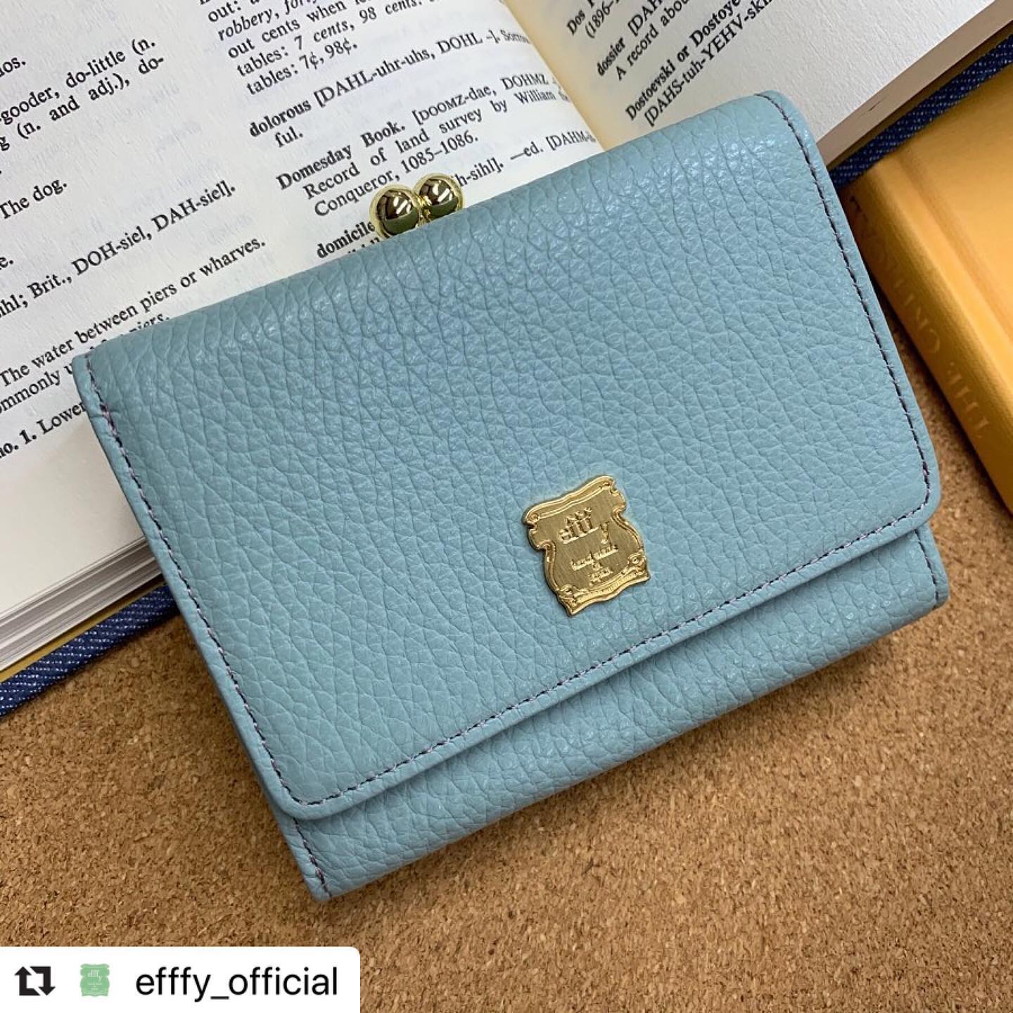 #Repost @efffy_official with @make_repost・・・.【efffy】 ..〈がま口三つ折り財布〉GV5-09 ¥10,000＋TAX素材:イタリア製シュリンク牛革6/20は天赦日と一粒万倍日が重なる2020年では2回しか訪れない貴重な開運日！お財布の新調には最高な開運日となっていますefffyオススメはこちらのイタリア製牛革を使用したカラフルなミニ財布♪この機会にお財布を新しくしてみては如何でしょうか？#エフィー #efffy #革小物 #革トート #革財布 #ミニ財布 #ItalianMaterial #ITALY製シュリンク牛革 #春夏新作バッグ#春夏コーデ#春夏大人バッグ#春夏トートeバッグ #コンビカラーバッグ#バイカラーリュック#オトナのリュック#フリンジバッグ#ショルダーバッグ#ハンドバッグ　#天赦日 #一粒万倍日 #開運 #金運アップ