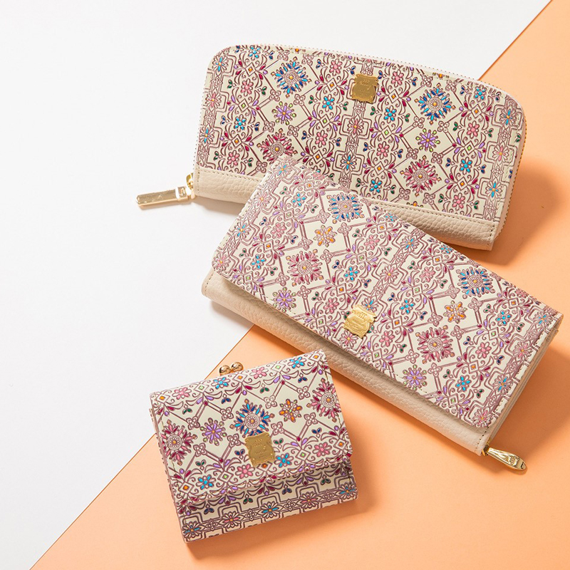 プレゼントにもおすすめ！エフィー×友禅文庫のお財布シリーズ